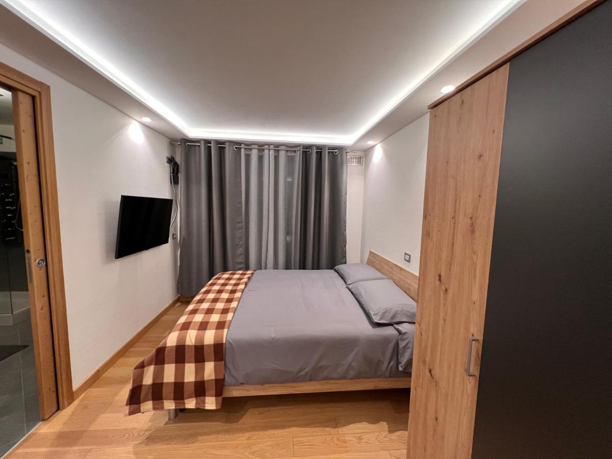 Appartamento Elegante E Moderno Monolocale Oga Esterno foto