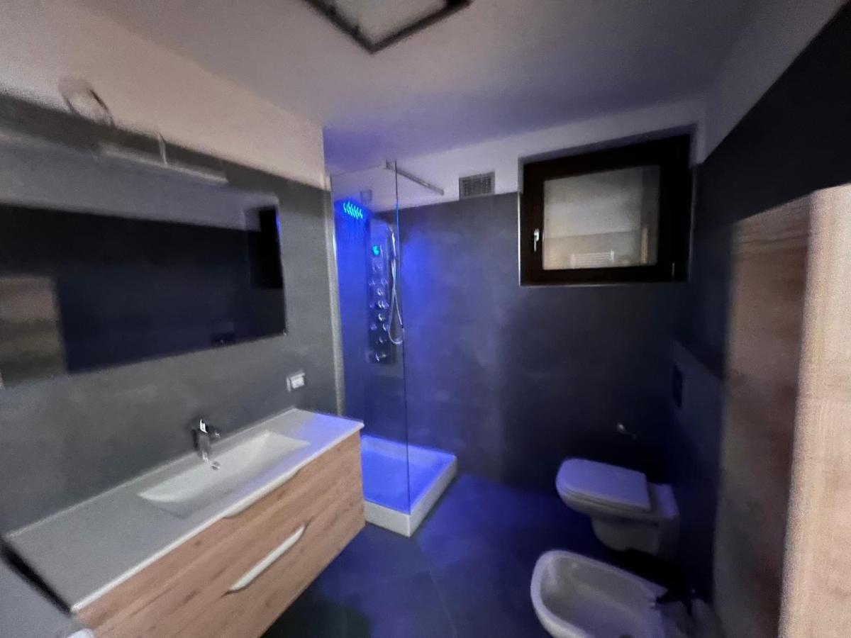 Appartamento Elegante E Moderno Monolocale Oga Esterno foto